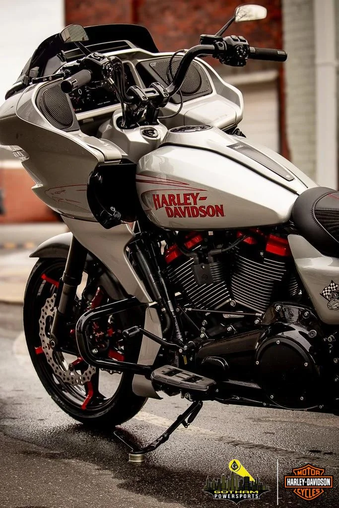 2024 HARLEY-DAVIDSON ROAD GLIDE CUSTOM ST REPLICA