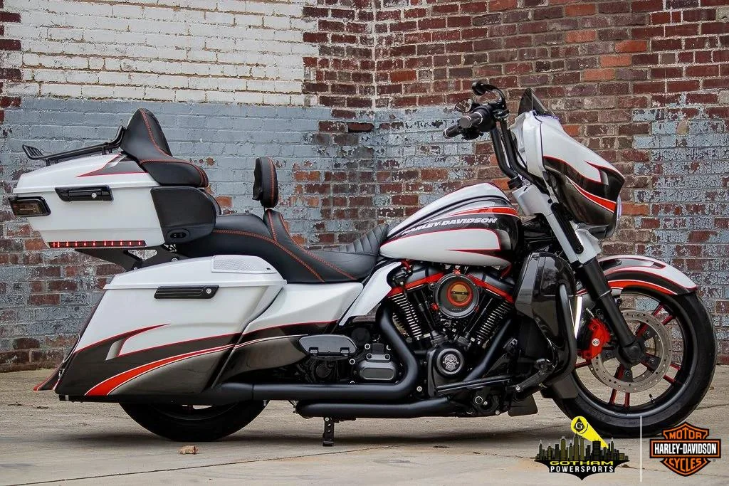 2021 HARLEY-DAVIDSON STREET GLIDE CUSTOM FAT TIRE BAGGER