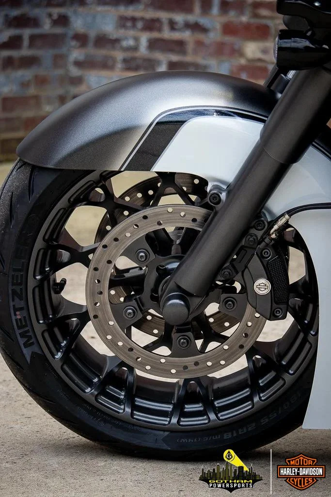 2021 HARLEY-DAVIDSON ULTRA LIMITED FAT TIRE HOT ROD BAGGER